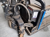 Elektrische transpalet met lader - afbeelding 8 van  10