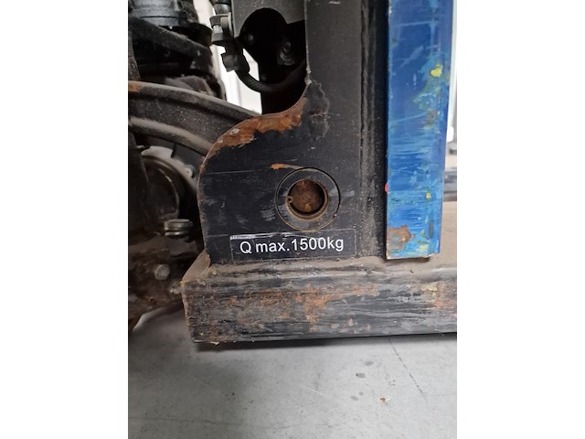 Elektrische transpalet met lader - afbeelding 9 van  10