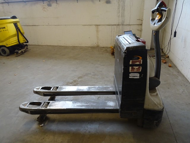 Elektrische transpallet crown - afbeelding 1 van  15