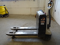 Elektrische transpallet crown - afbeelding 1 van  15