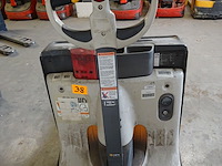 Elektrische transpallet crown - afbeelding 11 van  15