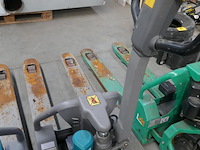 Elektrische transpallet jungheinrich ( zonder batterij en batterijlader ) - afbeelding 1 van  7