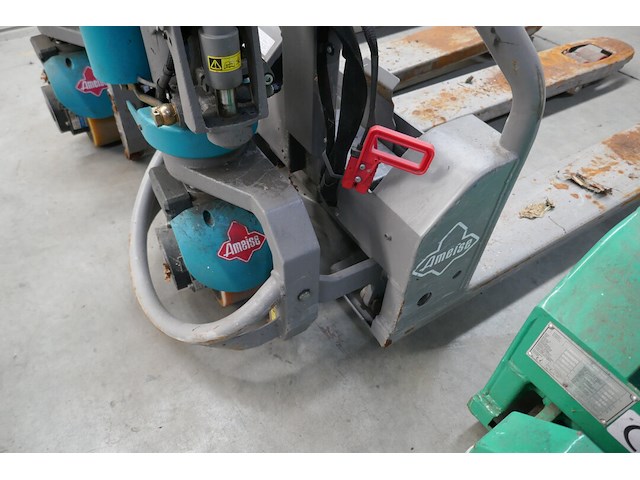 Elektrische transpallet jungheinrich ( zonder batterij en batterijlader ) - afbeelding 7 van  7