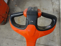 Elektrische transpallet linde - afbeelding 7 van  9