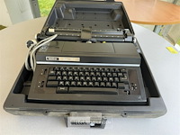 Elektrische typemachine brother - afbeelding 1 van  3