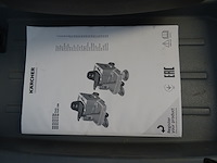 Elektrische veegmachine kärcher - afbeelding 3 van  14