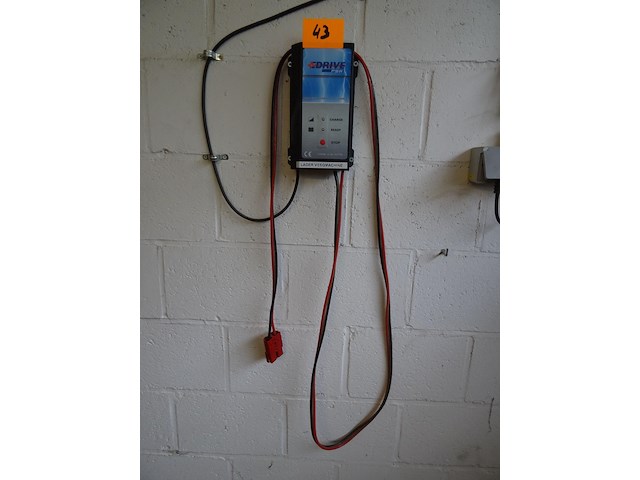 Elektrische veegmachine kärcher - afbeelding 4 van  14