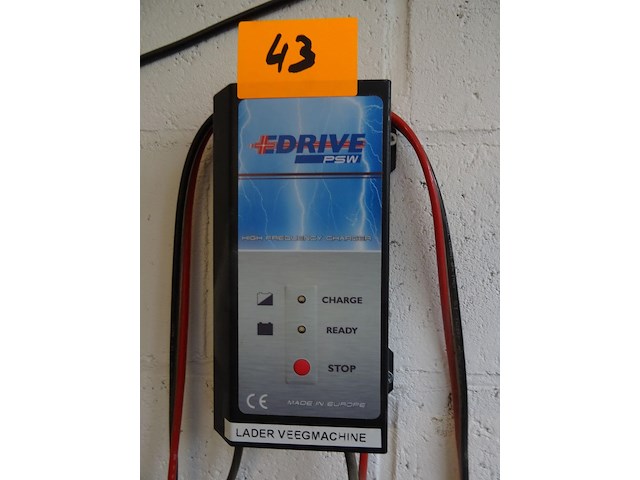 Elektrische veegmachine kärcher - afbeelding 5 van  14