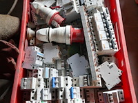 Elektrische verdeelkast + dergelijken - afbeelding 1 van  4