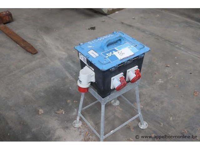 Elektrische verdeelkast, werking niet gekend - afbeelding 1 van  2