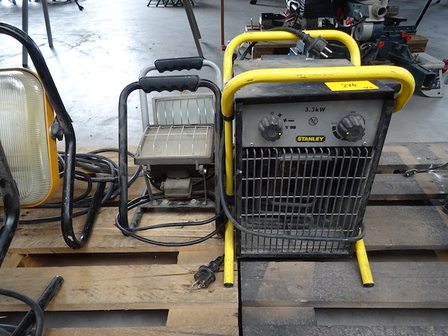 Elektrische verwarming stanley + 3x halogeen straler - afbeelding 1 van  5