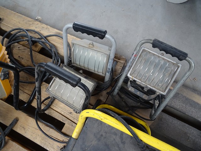 Elektrische verwarming stanley + 3x halogeen straler - afbeelding 5 van  5