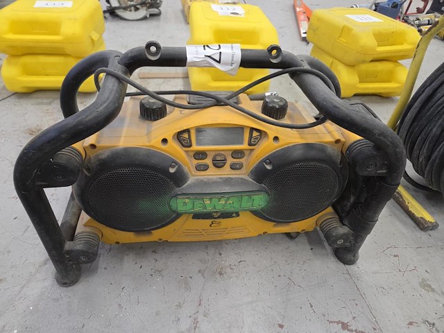 Elektrische werfradio dewalt dc011 - afbeelding 1 van  2