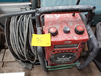 Elektrische werkradio + kabel op rol - afbeelding 1 van  3