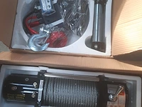 Elektrische winch 5909kg nieuw