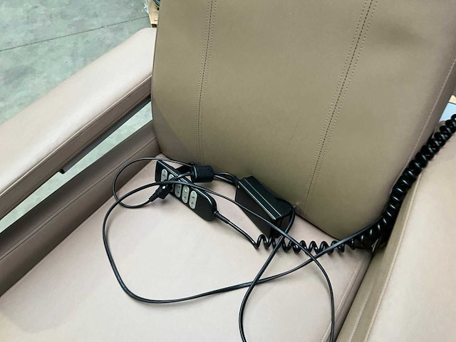 Elektrische ziekenhuiszetel (4x) - afbeelding 7 van  11