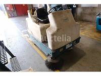 Elektrische zit-schrobmachine tennant 6200 - afbeelding 10 van  16