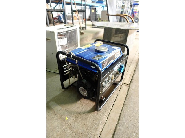 Elektrogroep (luchtfilter na te zien) - afbeelding 4 van  5