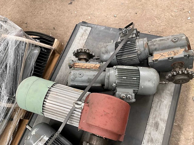 Elektromotor (16x) - afbeelding 13 van  13