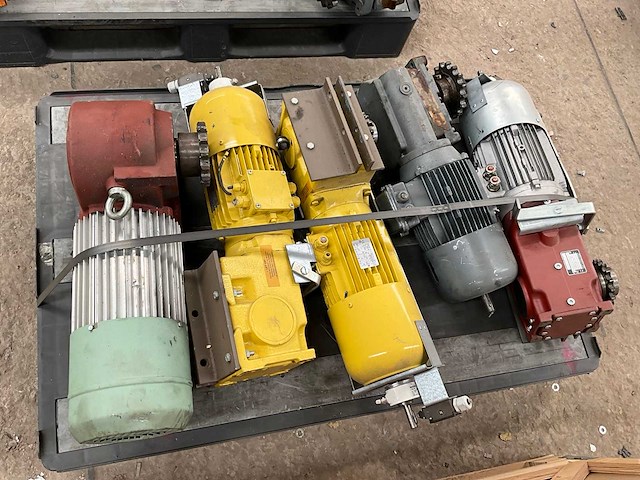 Elektromotor (16x) - afbeelding 2 van  13