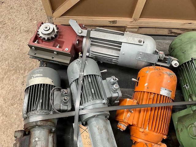 Elektromotor (16x) - afbeelding 5 van  13
