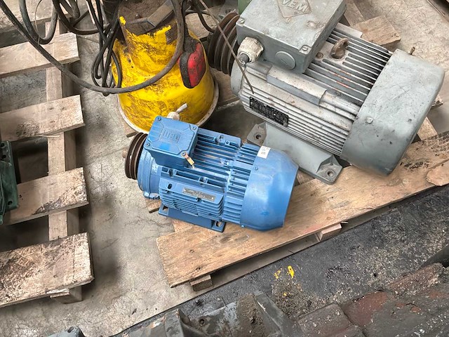 Elektromotor (3x) - afbeelding 5 van  6