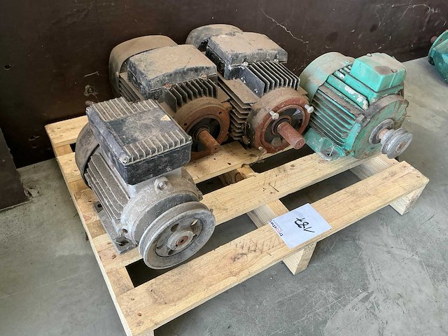 Elektromotor (4x) - afbeelding 3 van  3