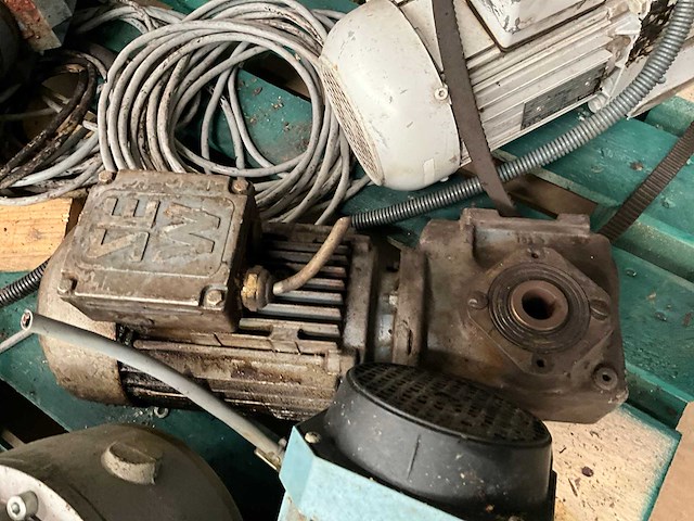Elektromotor (6x) - afbeelding 4 van  10