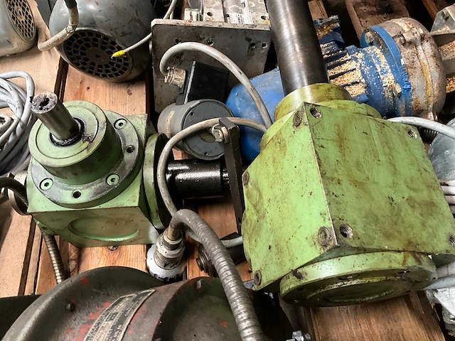 Elektromotor (8x) - afbeelding 10 van  14