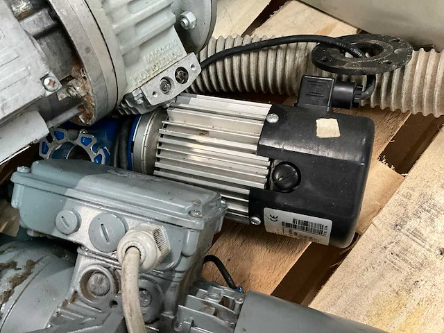Elektromotor (8x) - afbeelding 9 van  12