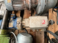 Elektromotor (8x) - afbeelding 11 van  14