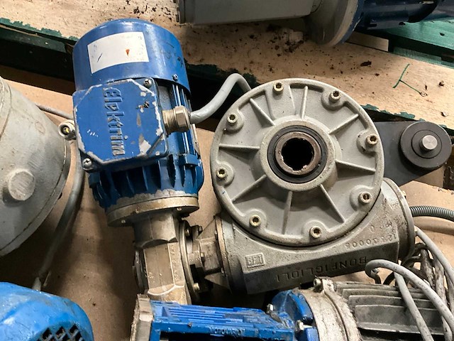 Elektromotor (8x) - afbeelding 2 van  10