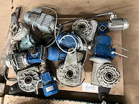 Elektromotor (8x) - afbeelding 1 van  10