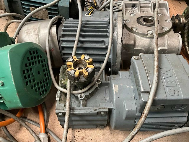 Elektromotor (9x) - afbeelding 9 van  9