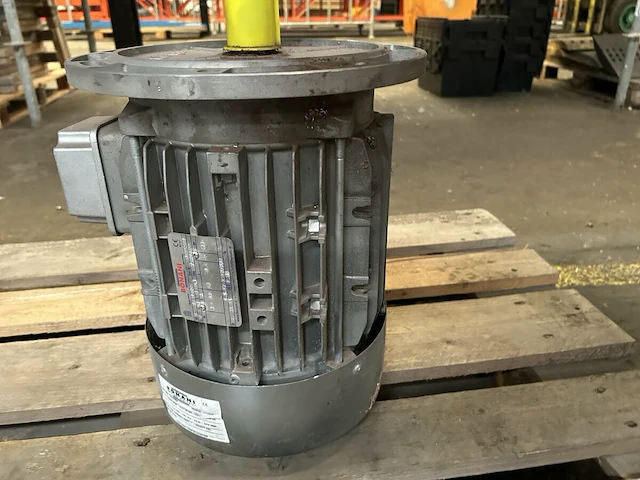 Elektromotor, bonani - afbeelding 1 van  4