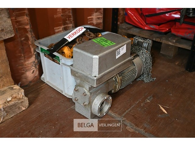 Elektromotor voor sectionale poort + hijskettingen - afbeelding 1 van  6