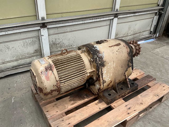 Elektromotor - afbeelding 2 van  8