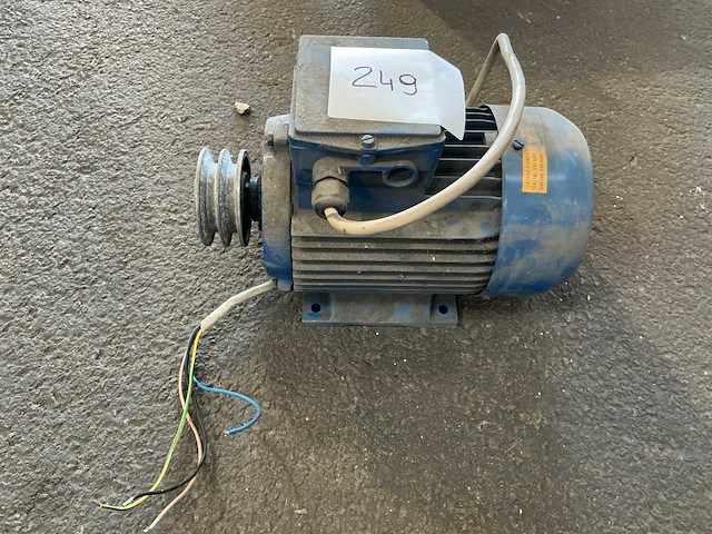 Elektromotor - afbeelding 1 van  3