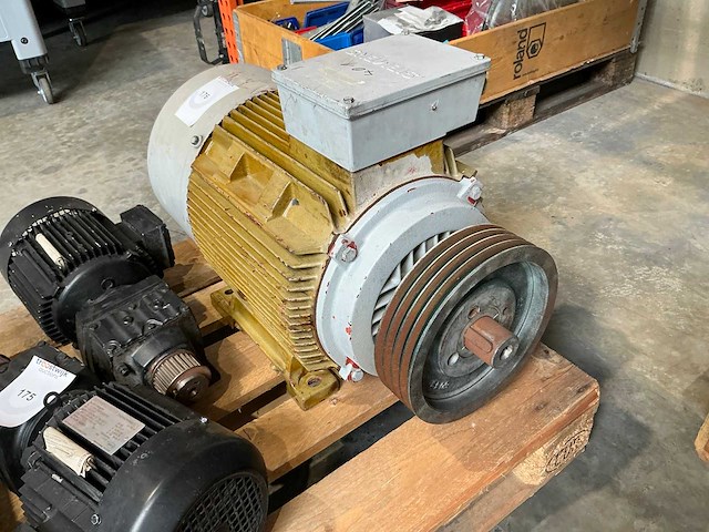 Elektromotor - afbeelding 2 van  5