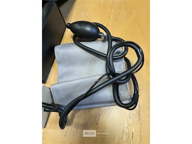 Elektronische bloeddrukmeter - afbeelding 3 van  4