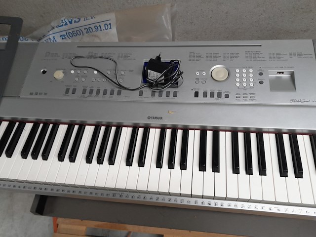 Elektronische piano yamaha - afbeelding 3 van  4