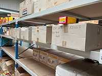 Elematic grote partij muur pluggen - afbeelding 1 van  6