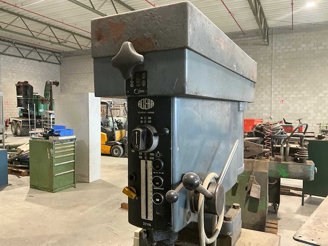 Elemo-emb dkf 7re/8/4 kolomboormachine - afbeelding 10 van  11