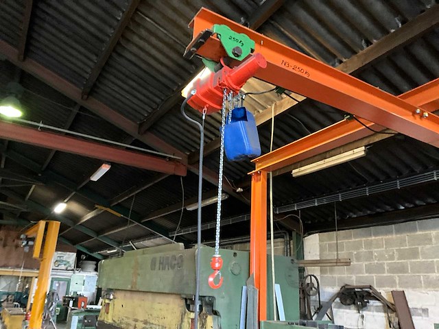 Elephant 250-m elektrische kettingtakel - afbeelding 2 van  5