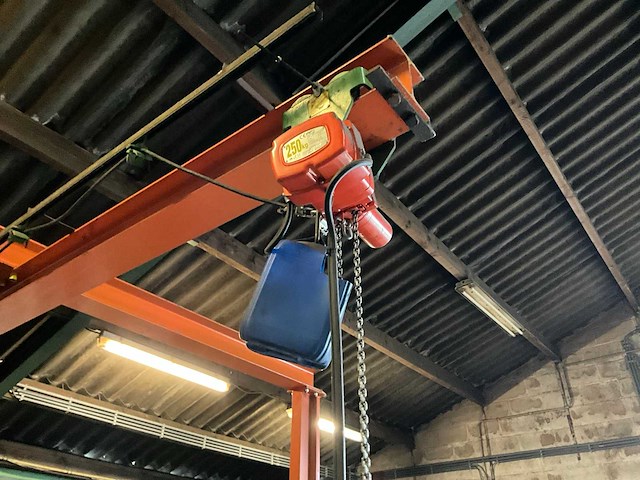 Elephant 250-m elektrische kettingtakel - afbeelding 3 van  5