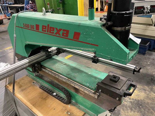 Elexa s-880 dig elektro-hydraulische pons-/ nibbelmachine - afbeelding 2 van  9