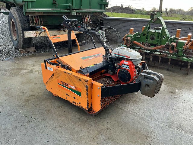 Eliet doorzaaimachine met geïntegreerde opraapfunctie. zaaimachine - afbeelding 1 van  23