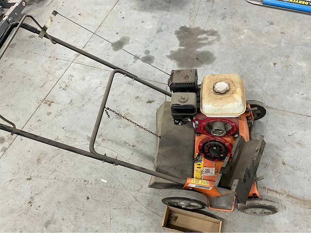 Eliet verticuteermachine - afbeelding 3 van  4