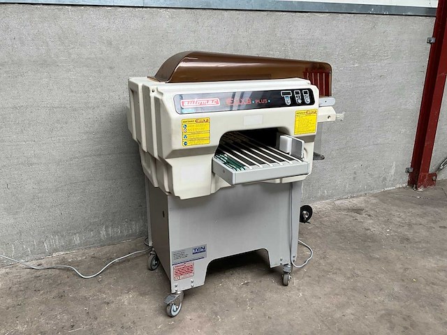 Elixa plus - automac - verpakkings en etiketteermachine - afbeelding 1 van  7