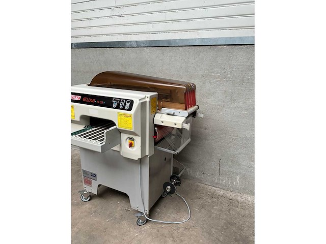 Elixa plus - automac - verpakkings en etiketteermachine - afbeelding 3 van  7